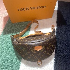 🤎 2018 Louis Vuitton Monogram Bumbag